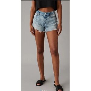 AE American Eagle Strigid Super High Waisted Relaxed Ripped Denim Shorts Size 2